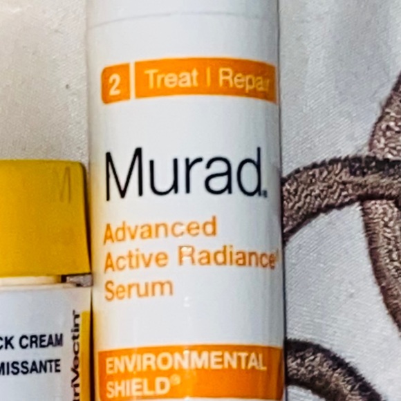 BNWOT AMAZING Murad Skincare Bundle! - Picture 3 of 7